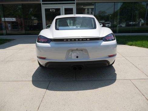 Certified 2024 Porsche 718 Cayman S RWD image 6