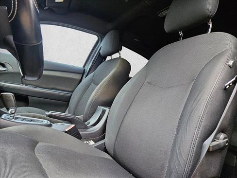 Used 2014 Dodge Avenger SE w/ Blacktop Package FWD image 13