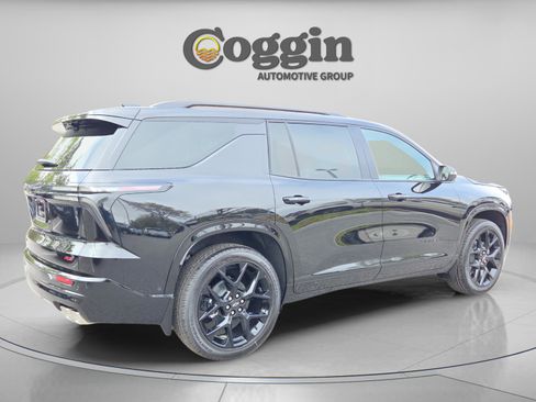 New 2026 Chevrolet Traverse RS w/ LPO, Floor Liner Package image 5