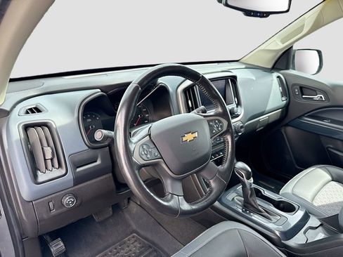 Used 2022 Chevrolet Colorado Z71 image 9