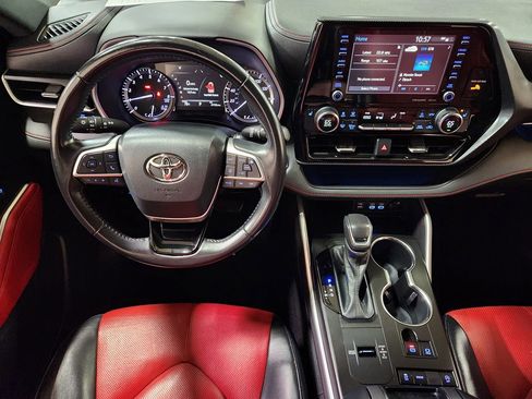 Used 2022 Toyota Highlander XSE image 48