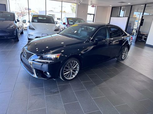 Used 2014 Lexus IS 250 AWD image 2