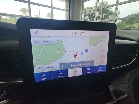 Used 2021 Ford Explorer Limited w/ Equipment Group 301A AWD/4WD image 40