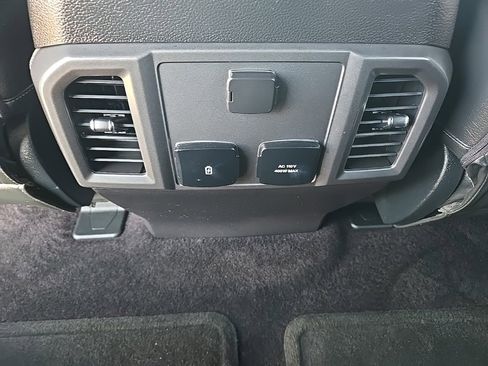 Used 2017 Ford F150 XLT w/ Equipment Group 302A Luxury image 18