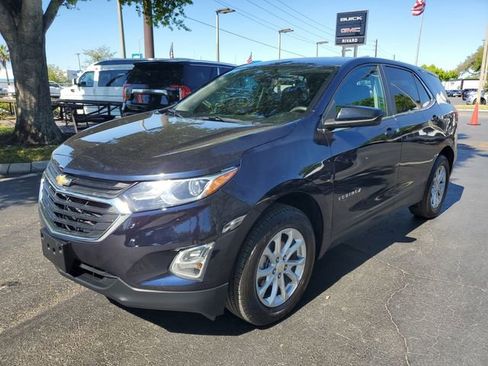Used 2021 Chevrolet Equinox LT image 2