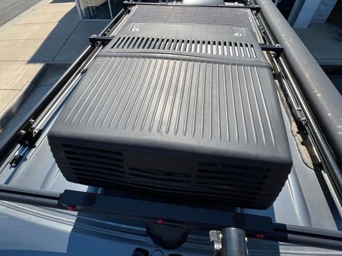 Used 2022 Mercedes-Benz Sprinter 2500 image 51