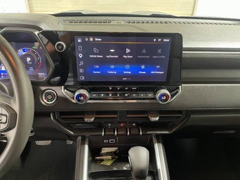 Used 2026 Chevrolet Colorado Trail Boss AWD/4WD image 16