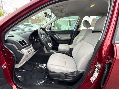 Used 2018 Subaru Forester 2.5i w/ Alloy Wheel Package AWD/4WD image 11