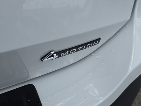 New 2025 Volkswagen Tiguan S image 9