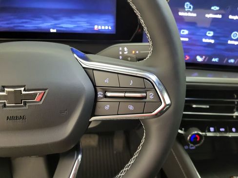 New 2026 Chevrolet Traverse LT w/ Midnight/Sport Edition image 7