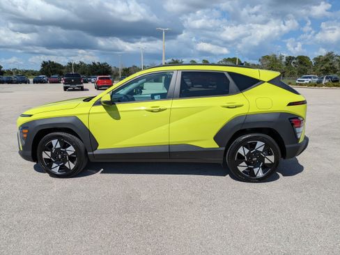 Used 2024 Hyundai Kona SEL FWD image 7