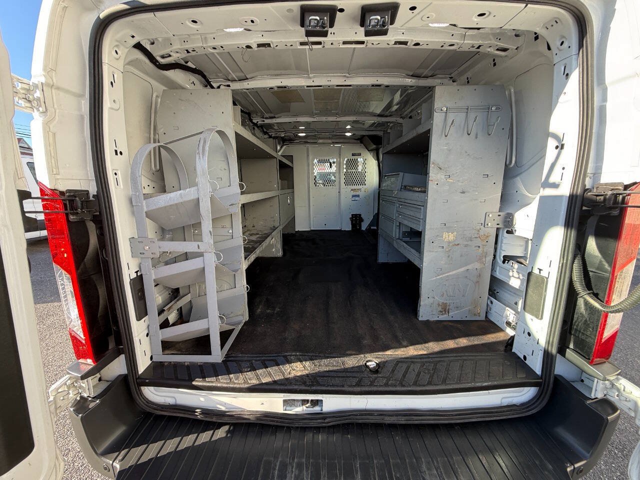 Used 2018 Ford Transit 350 148 Low Roof w/ Exterior Upgrade Package RWD image 9