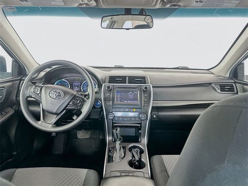 Used 2016 Toyota Camry LE image 20