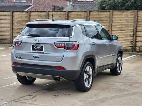 Used 2021 Jeep Compass Limited image 15