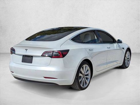 Used 2020 Tesla Model 3 Standard Range Plus image 5