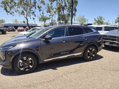 Certified 2026 Kia Sportage LX FWD image 4