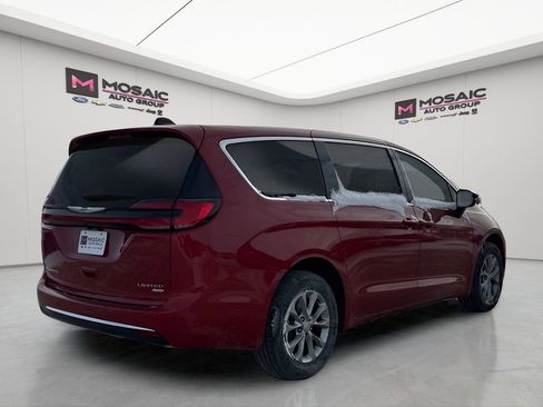 New 2026 Chrysler Pacifica Limited w/ Uconnect Theater Family Group AWD/4WD image 3