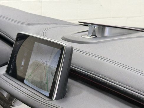 Used 2017 BMW X6 xDrive50i image 28