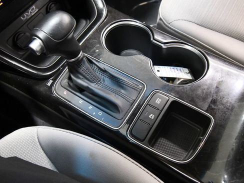 Used 2014 Kia Sorento LX FWD image 26