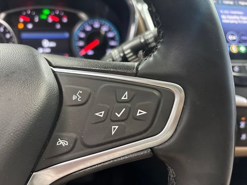 Used 2023 Chevrolet Equinox Premier AWD/4WD image 20
