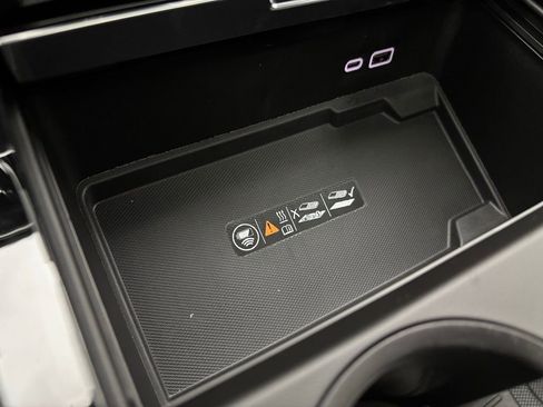 New 2026 GMC Yukon Denali w/ Sun & Power Step Package image 38