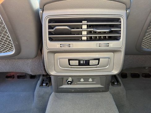 Used 2022 Audi Q7 3.0T Premium image 11