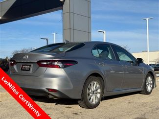 Used 2022 Toyota Camry LE video 3
