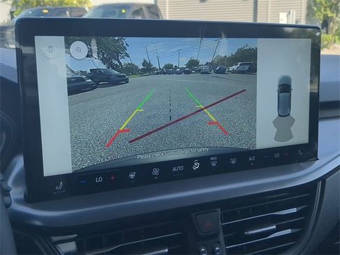 New 2025 Ford Escape SE image 9