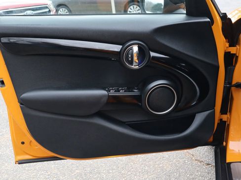 Used 2015 MINI Cooper S image 7