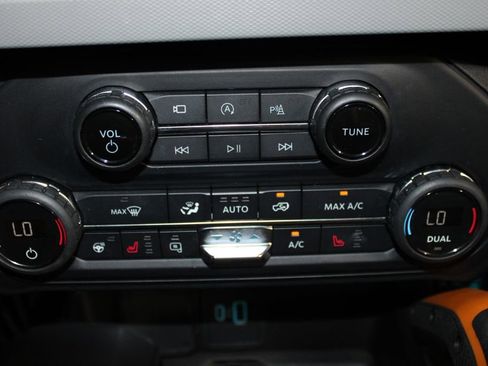 Used 2021 Ford Bronco Badlands image 51