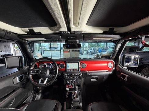 Used 2022 Jeep Gladiator Rubicon w/ LED Lighting Group AWD/4WD image 19