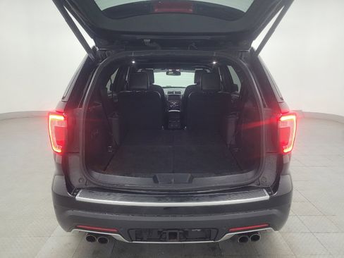 Used 2018 Ford Explorer Platinum AWD/4WD image 29