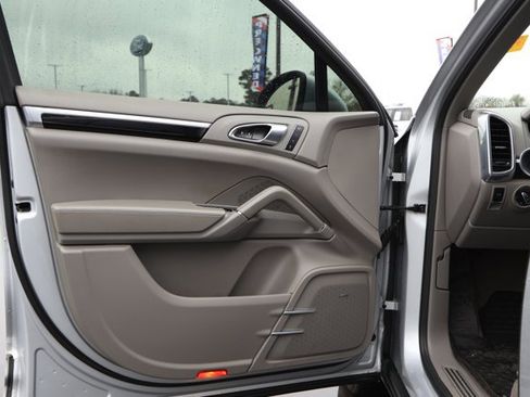 Used 2014 Porsche Cayenne Diesel image 27