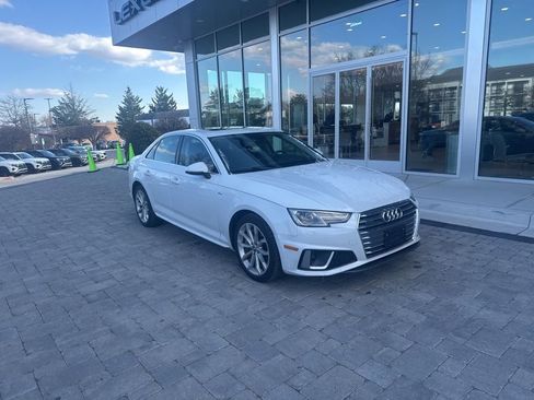 Used 2019 Audi A4 2.0T Premium w/ Convenience Package image 2