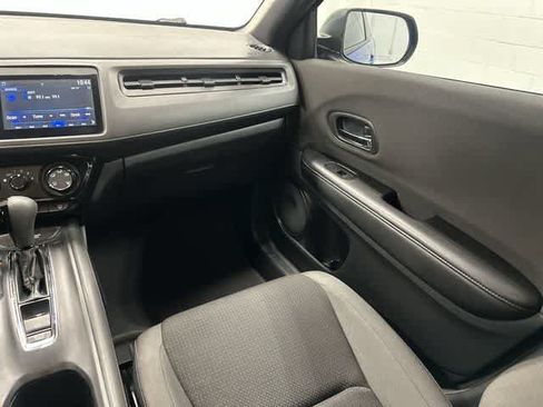 Used 2019 Honda HR-V Sport image 13
