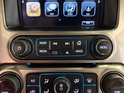 Used 2020 Chevrolet Tahoe LT w/ Luxury Package AWD/4WD image 22