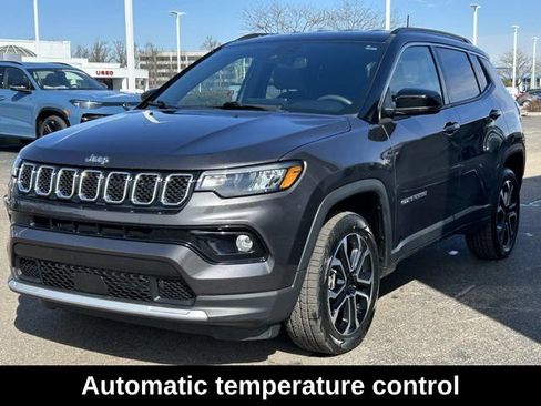 Used 2023 Jeep Compass Limited AWD/4WD image 3
