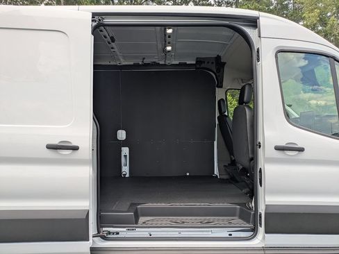 New 2026 Ford Transit 250 148 Medium Roof w/ Load Area Protection Package RWD image 14