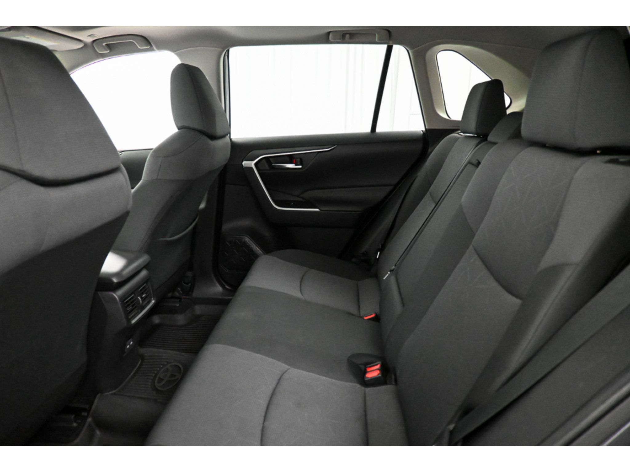 Used 2023 Toyota RAV4 XLE w/ Convenience Package AWD/4WD image 21