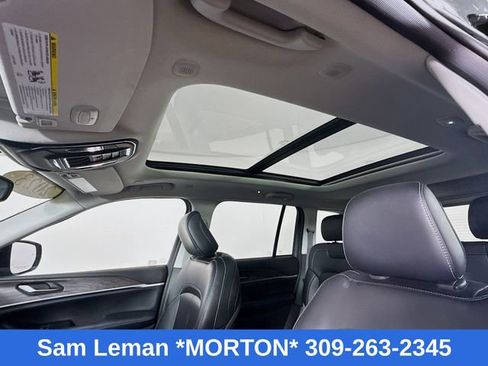 Used 2023 Jeep Grand Cherokee Limited image 22