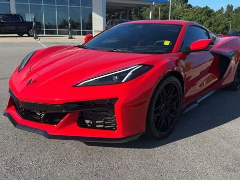 Used 2026 Chevrolet Corvette Z06 RWD image 6