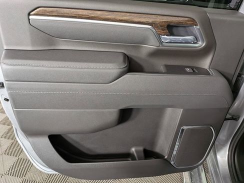 New 2026 GMC Sierra 2500 SLE w/ SLE Value Package; AWD/4WD image 26