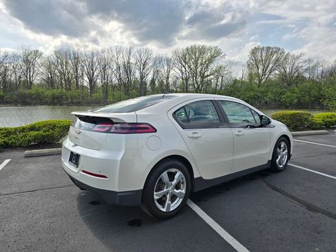 Used 2014 Chevrolet Volt Premium w/ Premium Trim Package image 6