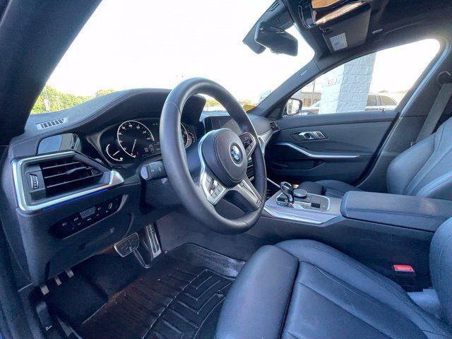 Used 2020 BMW 330i xDrive Sedan w/ M Sport Package AWD/4WD image 11