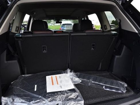 New 2026 Volkswagen Atlas Peak Edition AWD/4WD image 26