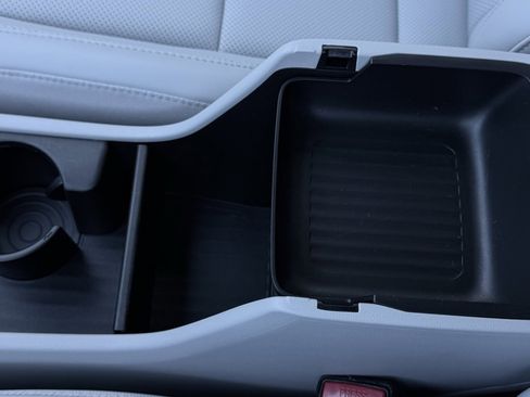 Certified 2025 Hyundai Kona Limited image 21