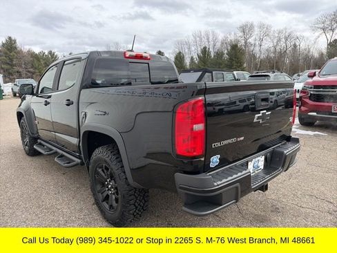 Used 2018 Chevrolet Colorado Z71 w/ Z71 Midnight Edition image 9