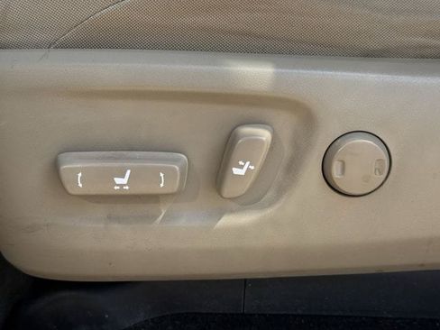 Used 2018 Toyota 4Runner SR5 RWD image 26