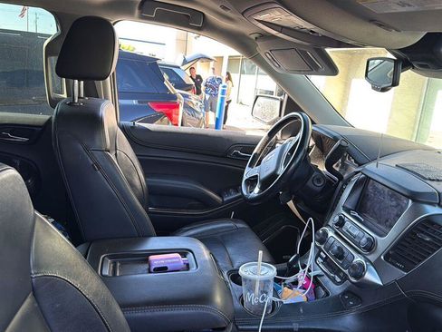 Used 2019 Chevrolet Suburban LT AWD/4WD image 6