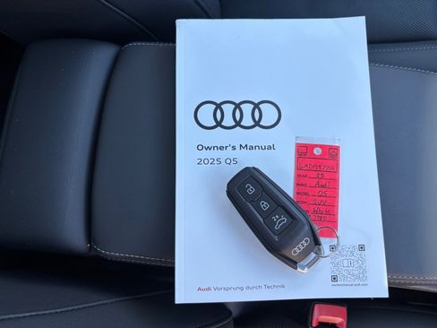 Used 2025 Audi Q5 Premium Plus image 34